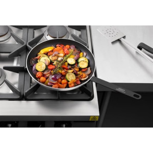 Nisbets Essentials Aluminium Non-Stick Teflon Frying Pan 280mm