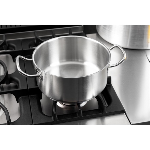 Vogue Stainless Steel Casserole Pan 240mm