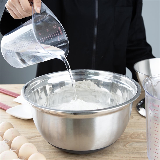 Vogue Polycarbonate Measuring Jug 1Ltr