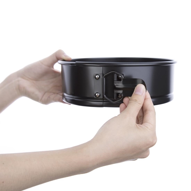 Vogue Non-Stick Springform Tin 238mm