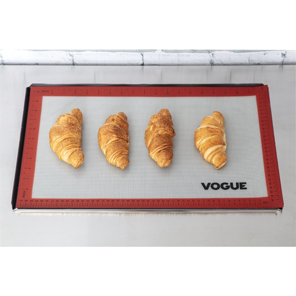 Vogue Non-Stick Baking Mat 315 x 520mm